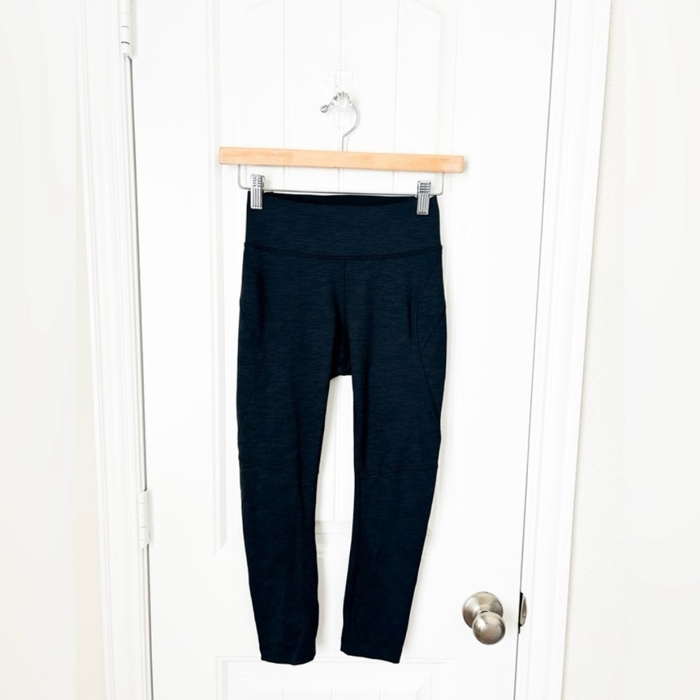 Outdoor Voices Black Grey Capri Leggings Size XS